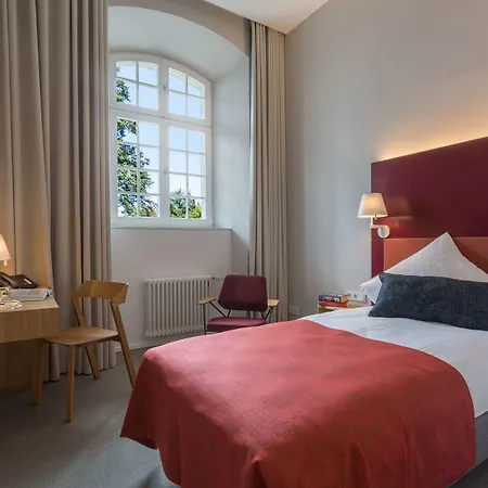 Katholisch-soziales Institut 3*