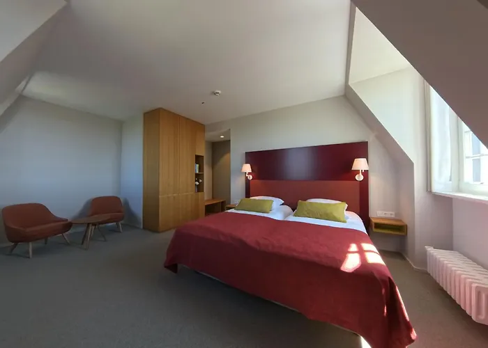 Katholisch-soziales Institut 3*