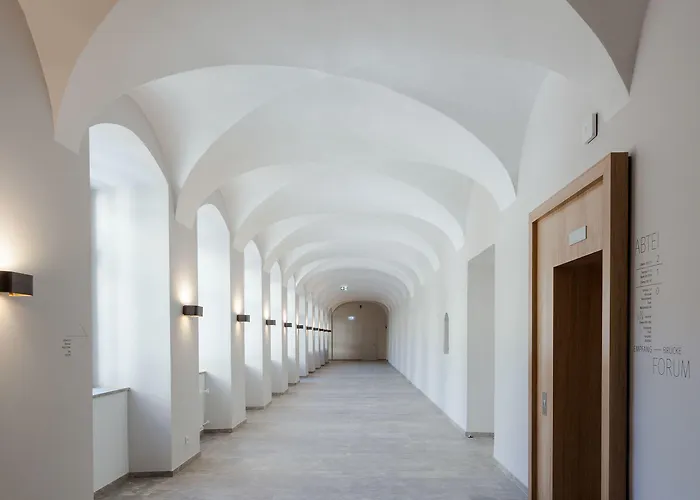 Katholisch-soziales Institut Hotel 3*