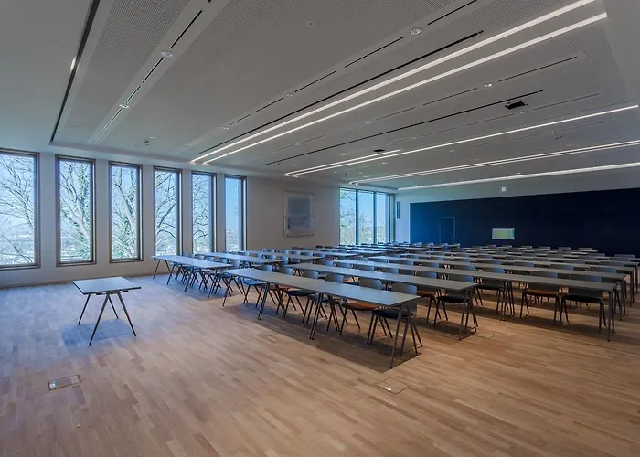 ホテル Katholisch-soziales Institut ジークブルク